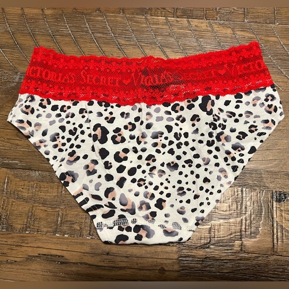 Victoria’s Secret Low-rise Hiphugger panty NWT Size XS leopard print lace trim - Picture 7 of 7